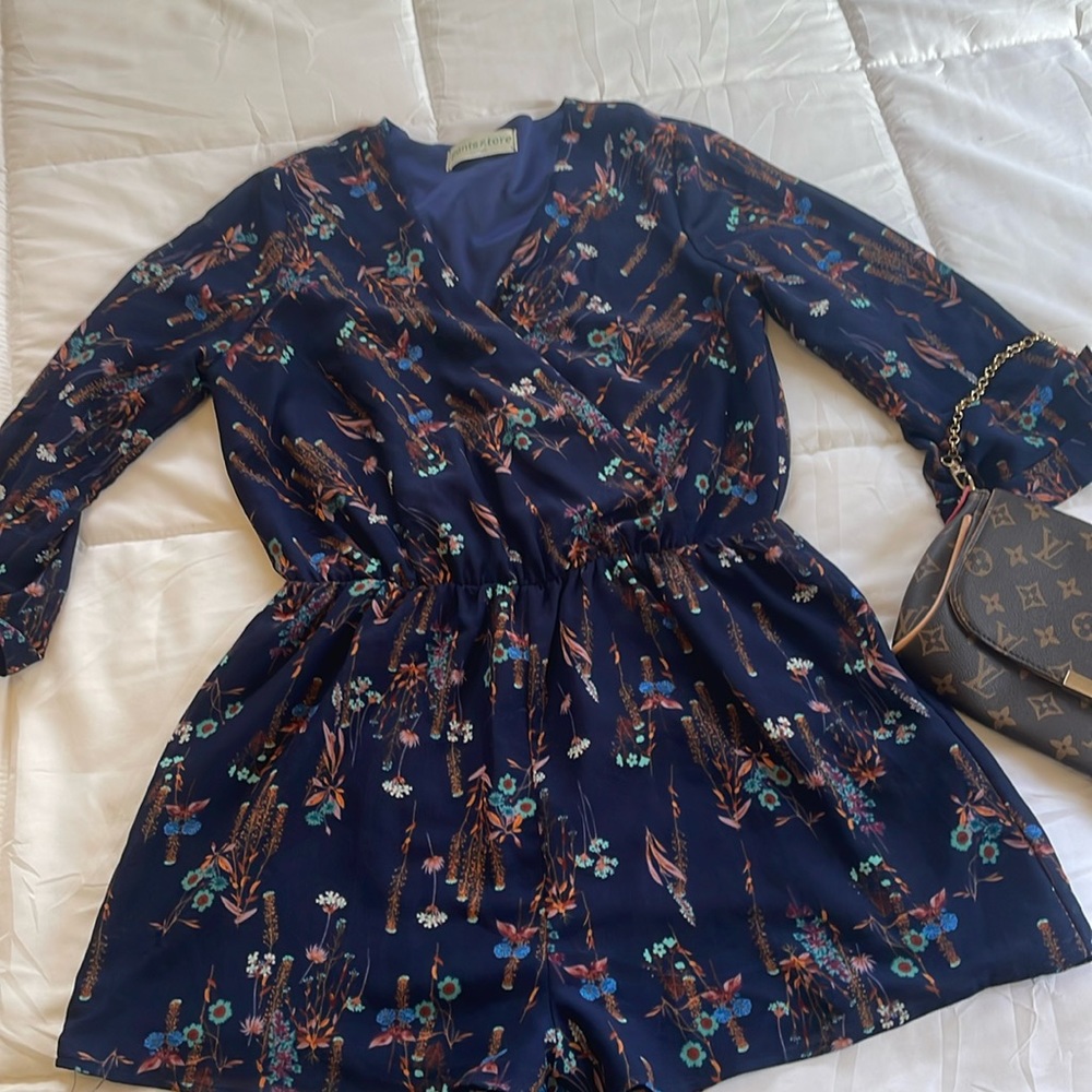 Pants store romper size medium